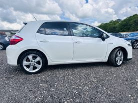 Toyota Auris T Spirit 1.8 Hybrid