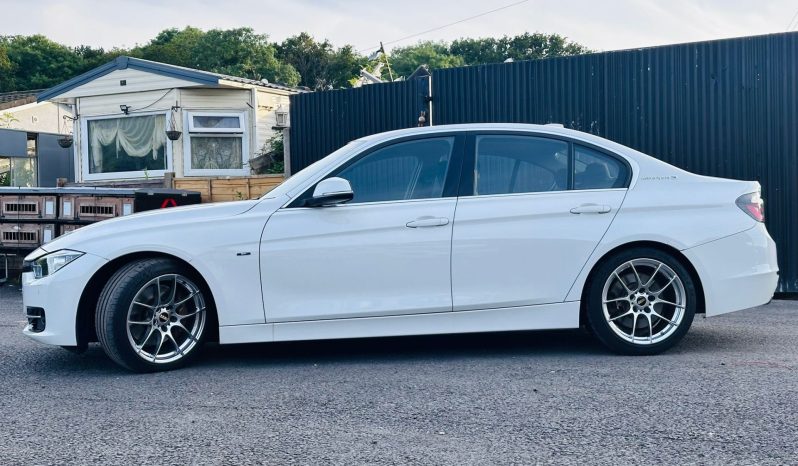 
								BMW 335i Active Hybrid 3.0 full									