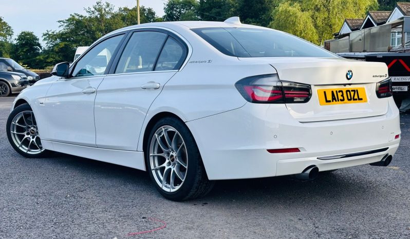 
								BMW 335i Active Hybrid 3.0 full									