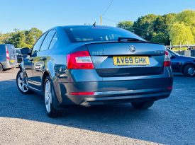 Skoda Octavia SE Drive 1.5 ACT DSG Automatic