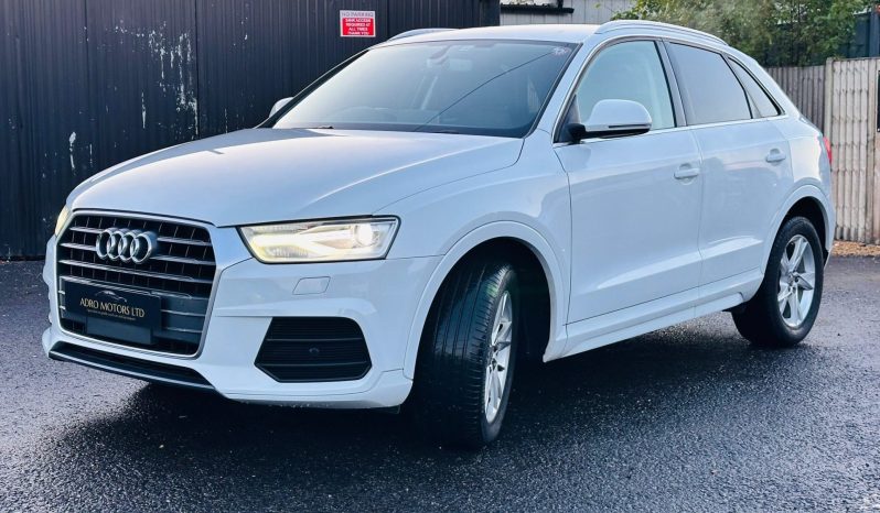 
								Audi Q3 TFSI Sport full									