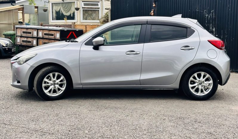 
								Mazda2 13S Automatic full									