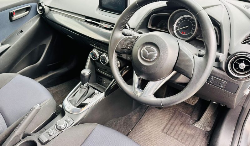 
								Mazda2 13S Automatic full									