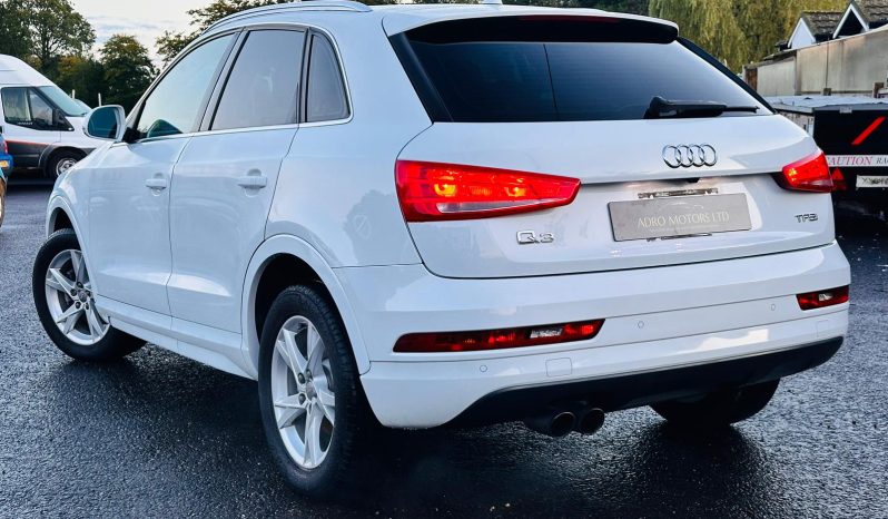 
								Audi Q3 TFSI Sport full									