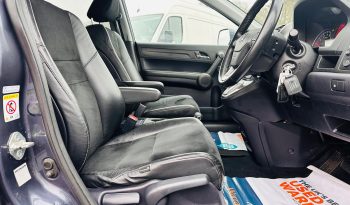 
									Honda CR-V ES I-VTEC Automatic full								