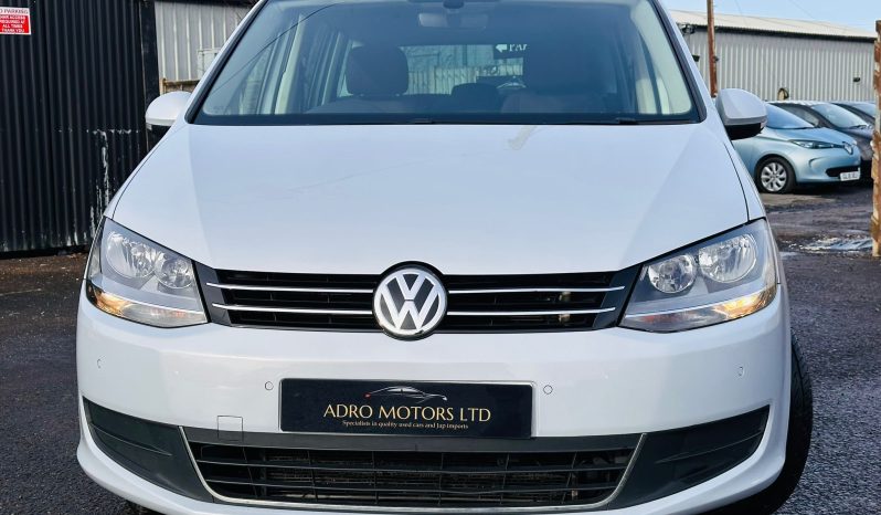 
								Volkswagen Sharan SE Navigation full									