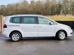 
										Volkswagen Sharan SE Navigation full									