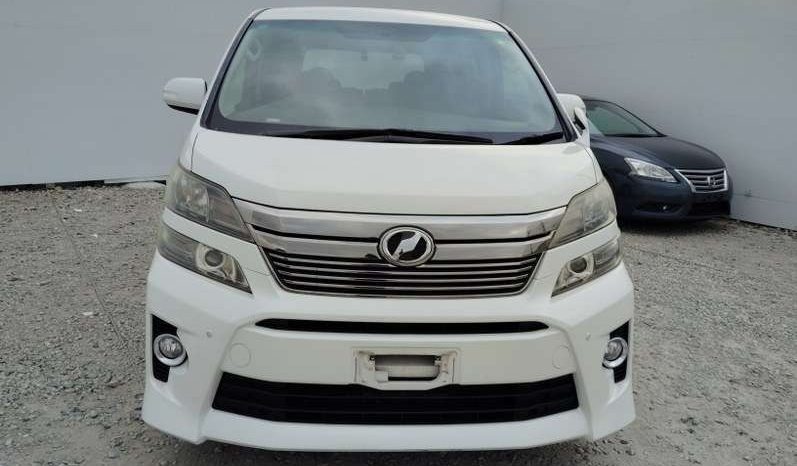 
								Toyota Vellfire Petrol Automatic MPV full									