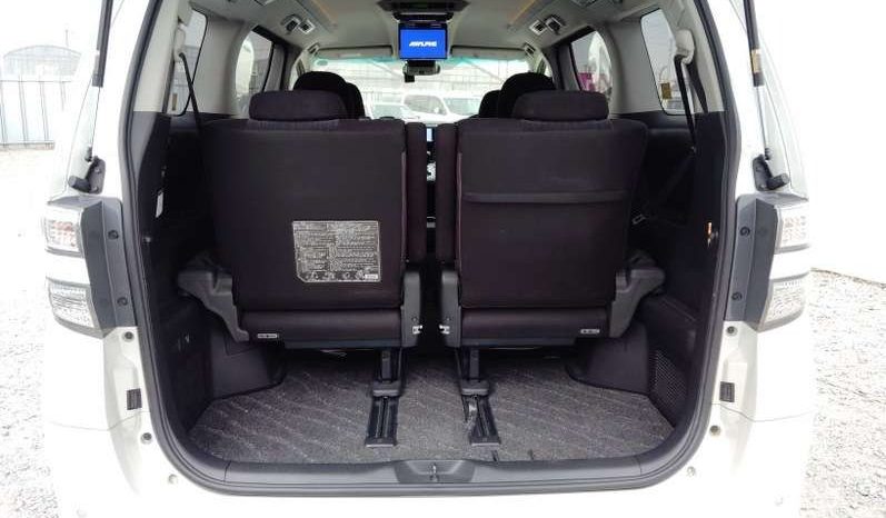 
								Toyota Vellfire Petrol Automatic MPV full									