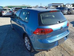 
										Volkswagen Golf Automatic Petrol Hatchback full									