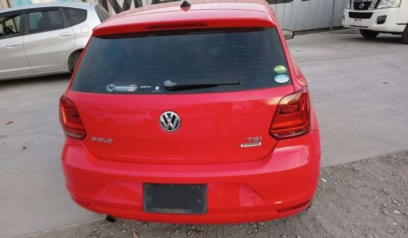 
								Volkswagen Polo full									