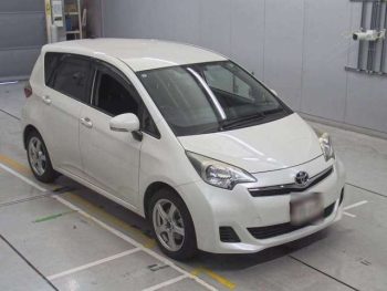 Toyota Ractis Automatic Petrol Hatchback