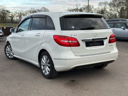 
										Mercedes-Benz B Class MPV full									