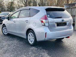 
										Toyota Prius Plus full									