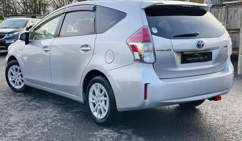 
								Toyota Prius Plus full									