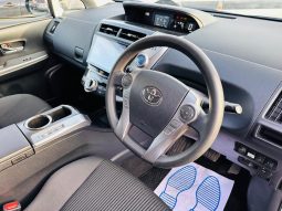 
										Toyota Prius Plus full									