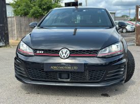 Volkswagen Golf GTI 2.0 TSI Bluemotion Tech DSG