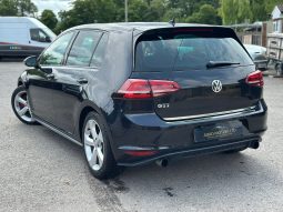 
										Volkswagen Golf GTI 2.0 TSI Bluemotion Tech DSG full									