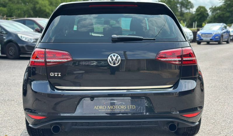 
								Volkswagen Golf GTI 2.0 TSI Bluemotion Tech DSG full									