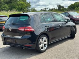 
										Volkswagen Golf GTI 2.0 TSI Bluemotion Tech DSG full									