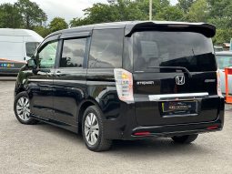
										Honda Stepwagon 2.0 Z Automatic Petrol MPV full									