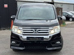 
										Honda Stepwagon 2.0 Z Automatic Petrol MPV full									