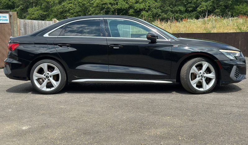 
								Audi A3 30 TFSI S Line 4dr S Tronic Saloon full									