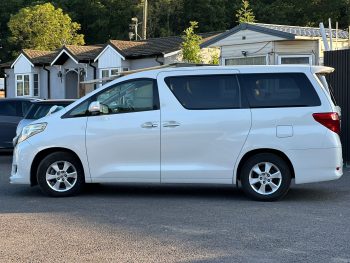 Toyota Alphard 2.4 Petrol X Limited 8 seater Automatic MPV