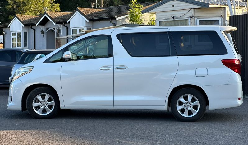 
								Toyota Alphard 2.4 Petrol X Limited 8 seater Automatic MPV full									
