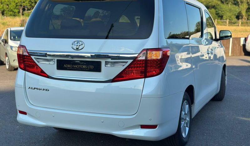 
								Toyota Alphard 2.4 Petrol X Limited 8 seater Automatic MPV full									