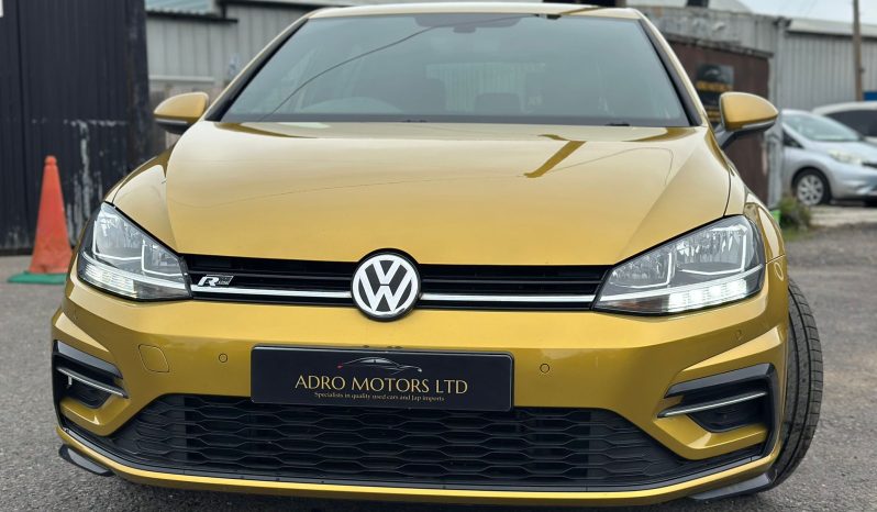 
								Volkswagen Golf R Line 2.0 TDI DSG Automatic Diesel Hatchback full									