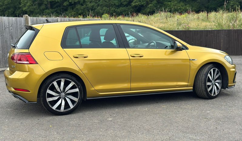 
								Volkswagen Golf R Line 2.0 TDI DSG Automatic Diesel Hatchback full									