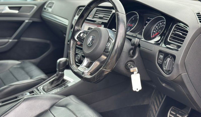 
								Volkswagen Golf R Line 2.0 TDI DSG Automatic Diesel Hatchback full									