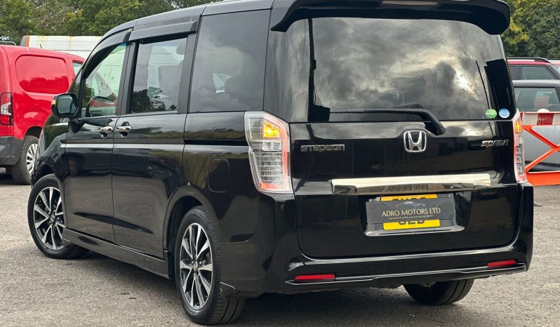 
								Honda Stepwagon 2.0 Spada 8 Seater Automatic Petrol MPV full									