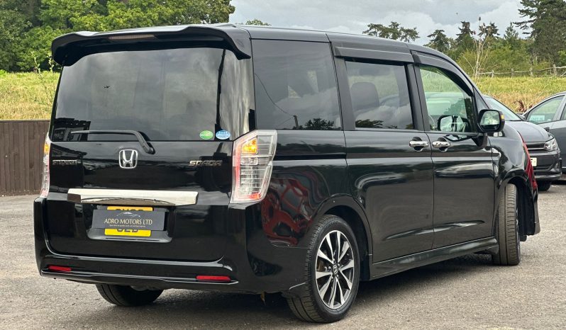 
								Honda Stepwagon 2.0 Spada 8 Seater Automatic Petrol MPV full									