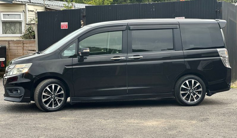 
								Honda Stepwagon 2.0 Spada 8 Seater Automatic Petrol MPV full									
