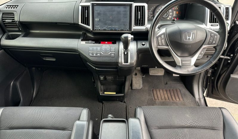 
								Honda Stepwagon 2.0 Spada 8 Seater Automatic Petrol MPV full									