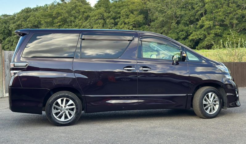 
								Toyota Vellfire Hybird 2.4 ZR 7 Seater Automatic Petrol Hybrid MPV full									