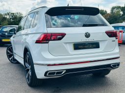 
										Volkswagen Tiguan R Line 2.0 TDI DSG Automatic Diesel SUV full									