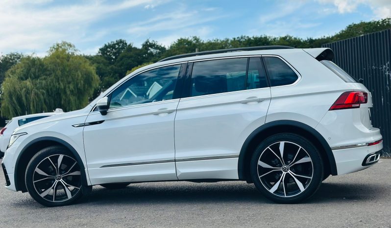 
								Volkswagen Tiguan R Line 2.0 TDI DSG Automatic Diesel SUV full									