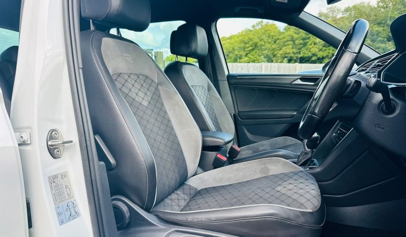 
								Volkswagen Tiguan R Line 2.0 TDI DSG Automatic Diesel SUV full									