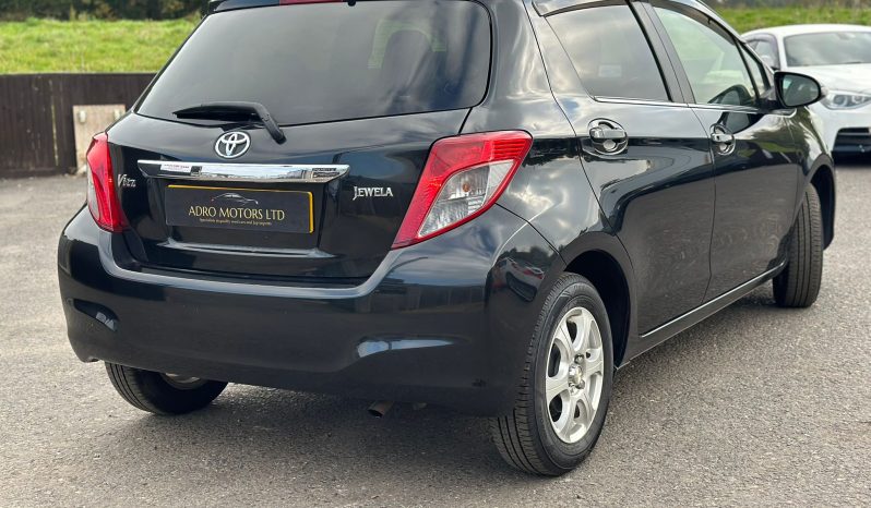 
								Toyota Yaris 1.0 Automatic VVTi 5-Door Petrol Hatchback full									