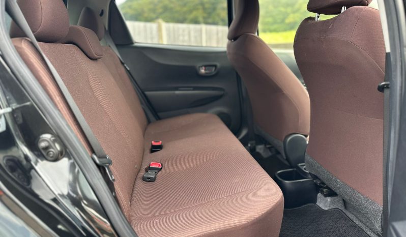 
								Toyota Yaris 1.0 Automatic VVTi 5-Door Petrol Hatchback full									