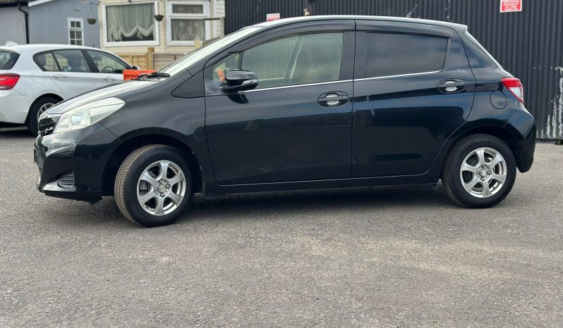 
								Toyota Yaris 1.0 Automatic VVTi 5-Door Petrol Hatchback full									