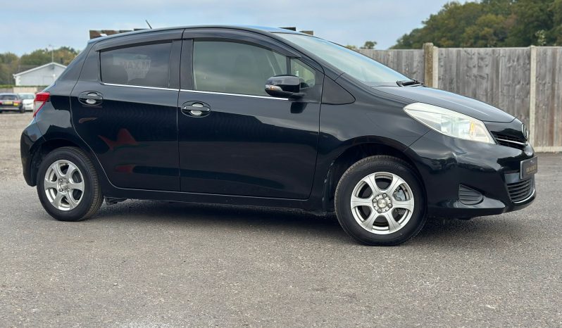 
								Toyota Yaris 1.0 Automatic VVTi 5-Door Petrol Hatchback full									