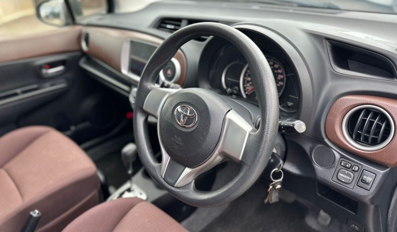 
								Toyota Yaris 1.0 Automatic VVTi 5-Door Petrol Hatchback full									