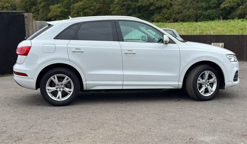 
								Audi Q3 1.4 COD TFSI Sportback full									