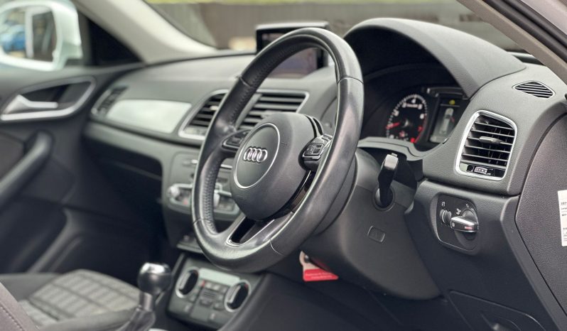 
								Audi Q3 1.4 COD TFSI Sportback full									