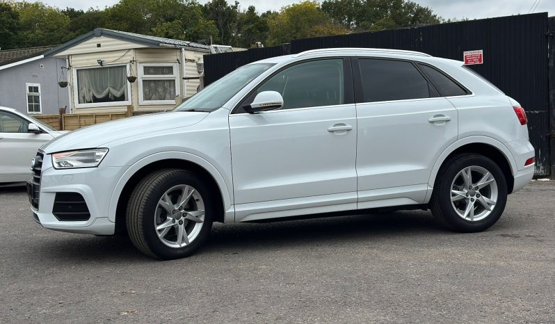 
								Audi Q3 1.4 COD TFSI Sportback full									