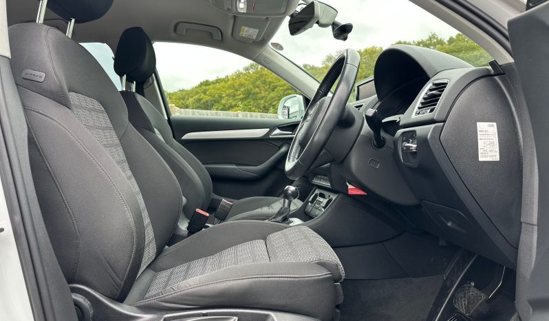 
								Audi Q3 1.4 COD TFSI Sportback full									